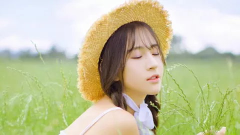 女子藏金卫生巾